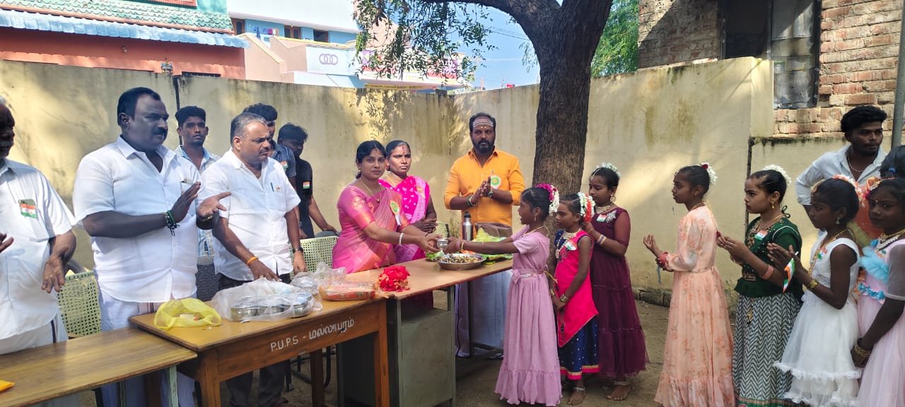 கள்ளக்குறிச்சி மாவட்டம் ரங்கப்பனூர் ஊராட்சியில் இன்று குடியரசு தினம் கொண்டாடப்பட்டது