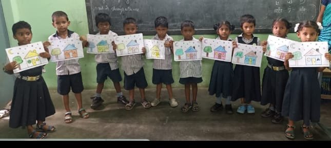 கள்ளக்குறிச்சி மாவட்டம் சங்கராபுரம் லிட்டில் ஸ்டார் பள்ளியில் ஓவியப் போட்டி நடைபெற்றது.