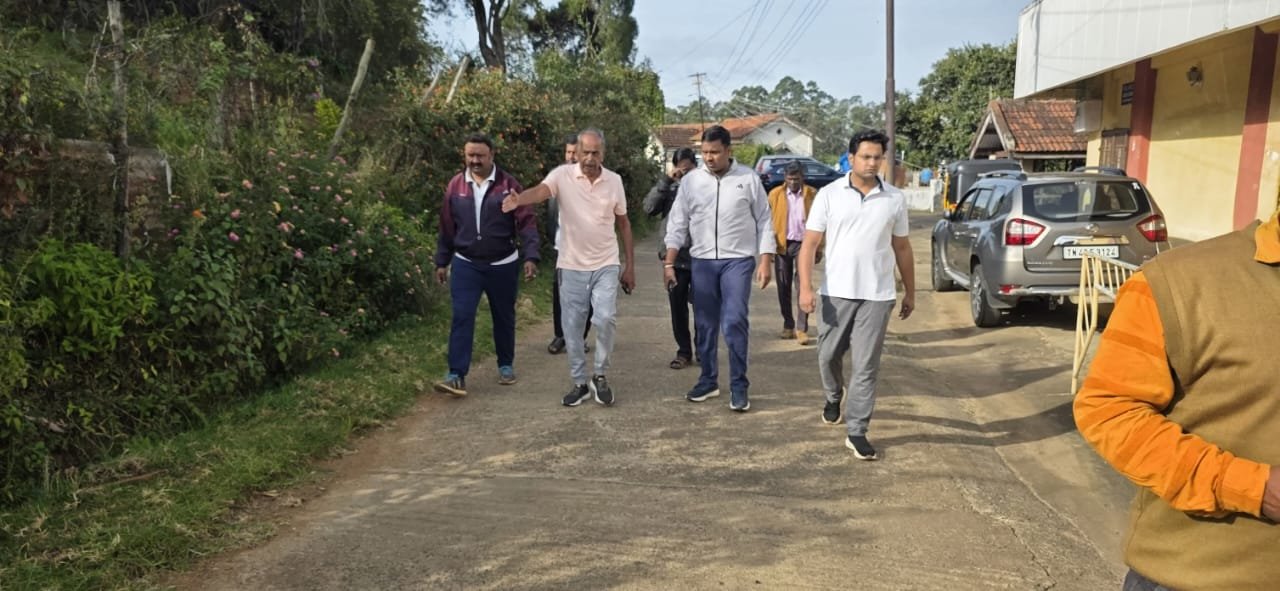 குன்னூர் நகராட்சி திட்டப் பணிகள் ஆய்வு.