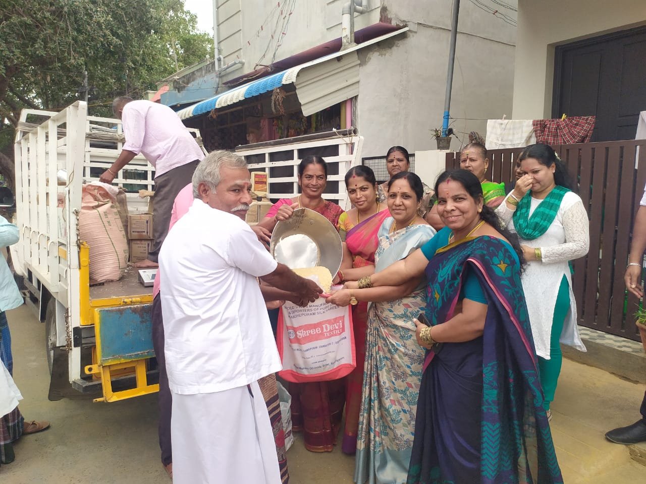 கோவை 32 வது வார்டு பகுதியில் தாயுமானவர் திட்டம்.