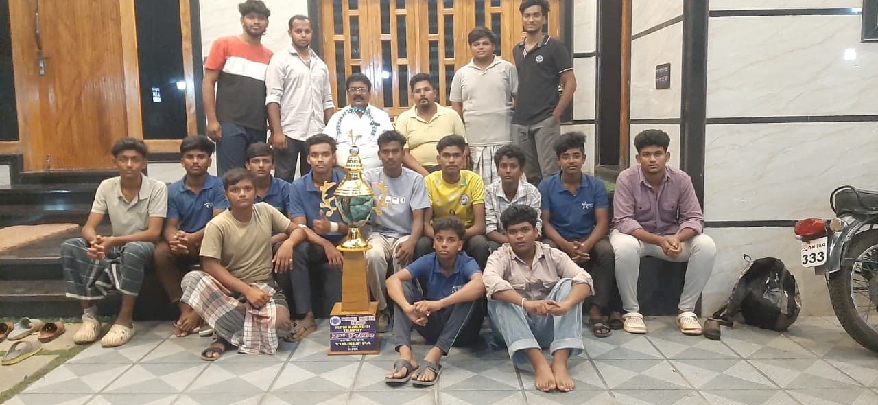 திருநெல்வேலியில் நடைபெற்ற கபடி போட்டியில் பத்ரு ஸ்போர்ட்ஸ் கிளப் வல்லம் இரண்டாம் இடம் பிடித்து சாதனை