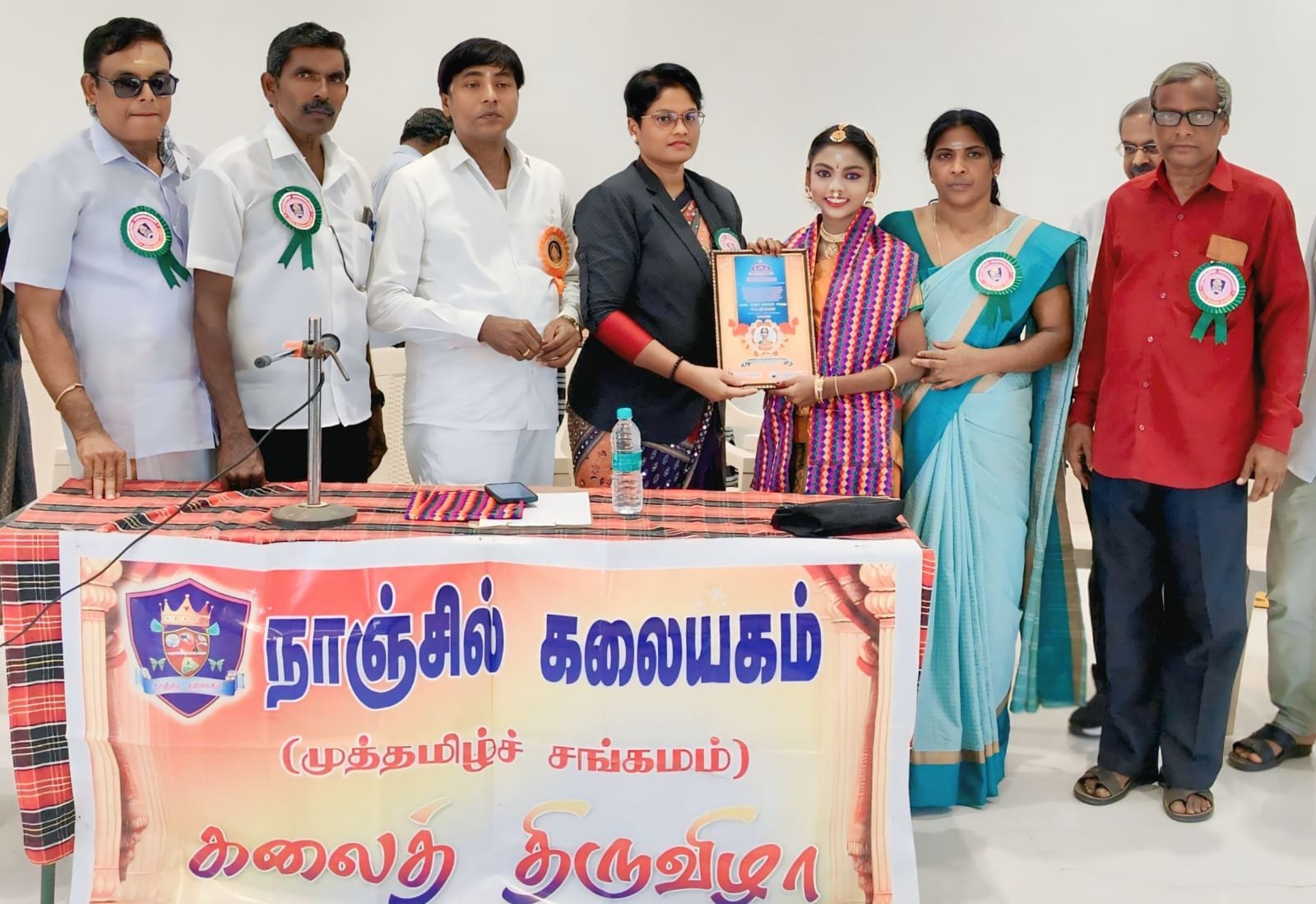 நாஞ்சில் கலையக ஆண்டு விழாவில் தவப்புதல்வி விருதுகள் வழங்கப்பட்டன