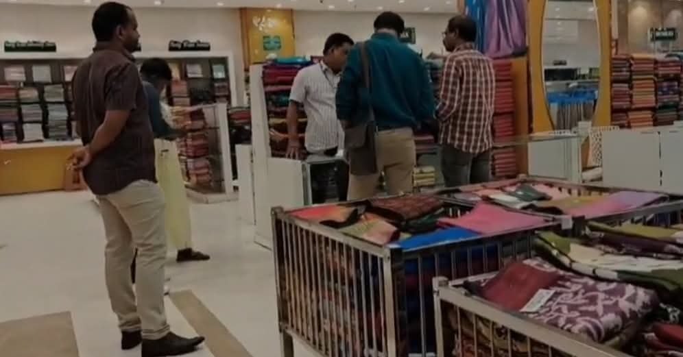 நாகர்கோவில் போத்தீஸ் நிறுவனத்தில் திடீர் சோதனை