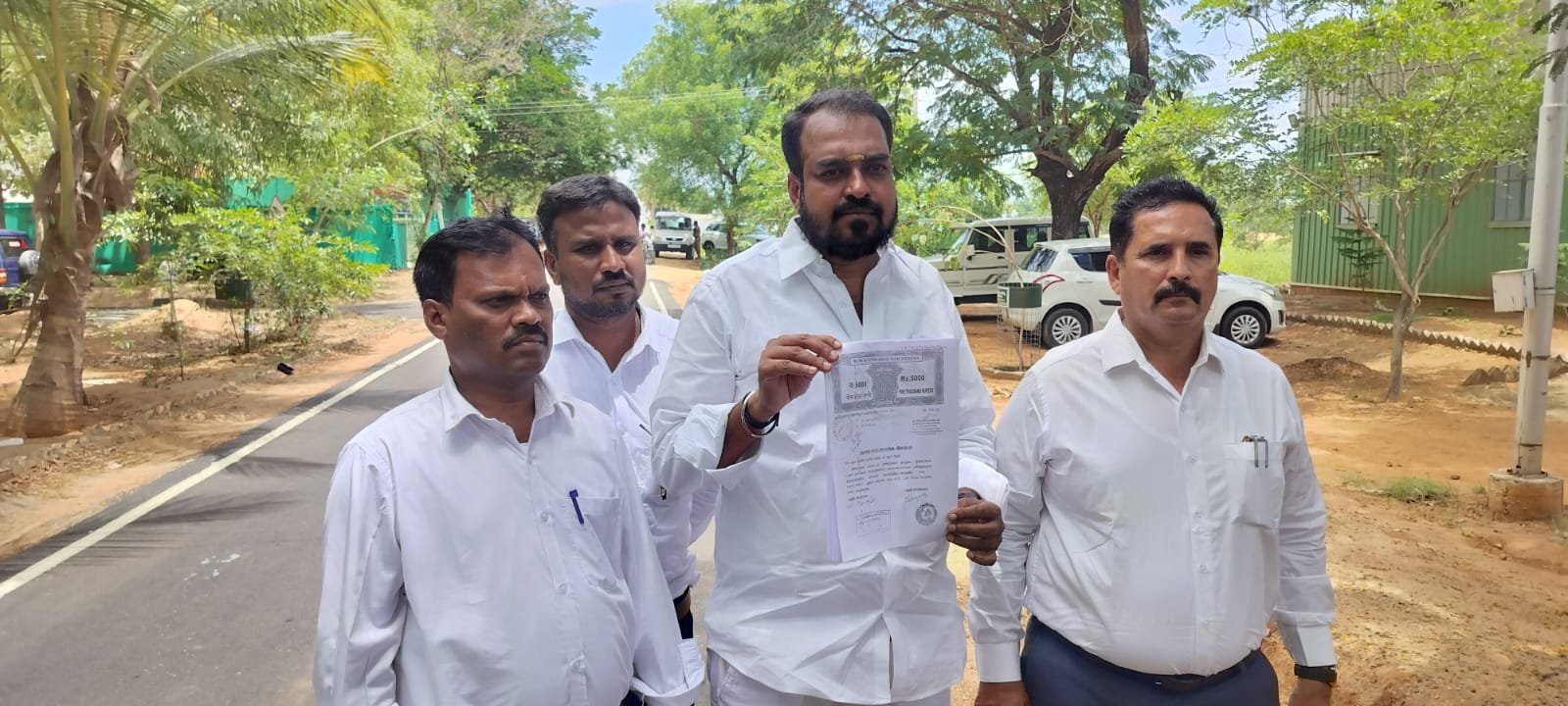 காங்கிரஸ் மாநகர் மாவட்ட தலைவர் மீது மண்டல காங்கிரஸ் தலைவர் மாவட்ட காவல்துறை கண்காணிப்பாளர் அலுவலகத்தில் புகார்