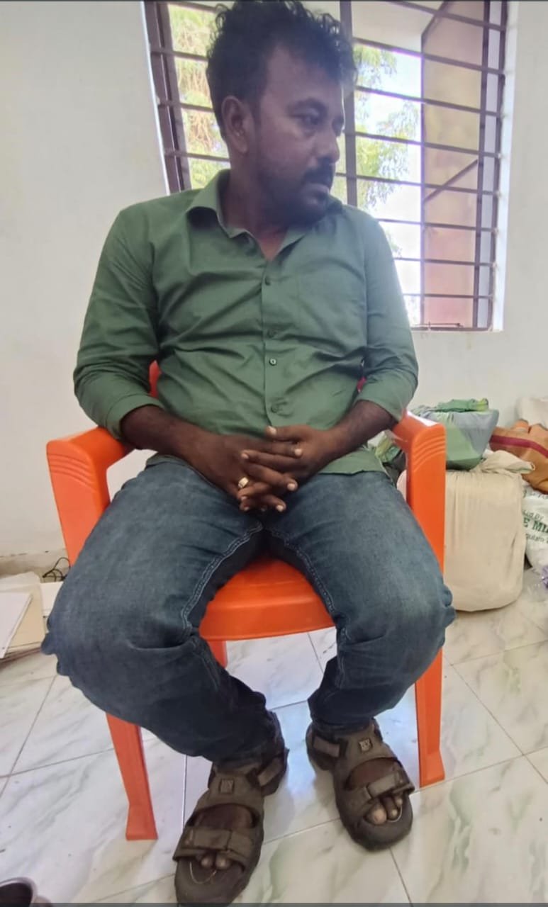 திருநெல்வேலி மாவட்டம் கூடங்குளம் வி.ஏ.ஓ. கைது!