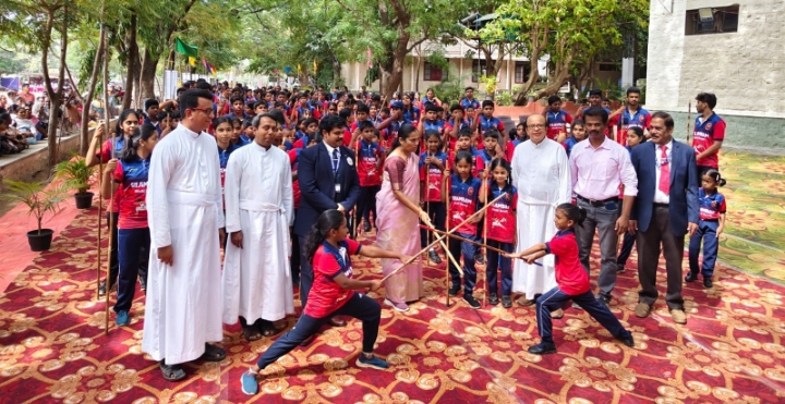 50 ஆவது ஆண்டு விழாவை முன்னிட்டு மாபெரும் உலக சாதனை..