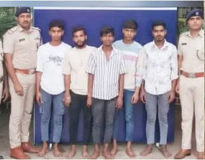 திண்டிவனம் அருகே ரயில் தண்டவாளத்தில் இரும்பு துண்டை வைத்து ரீல்ஸ் செய்த நபர்கள் கைது.