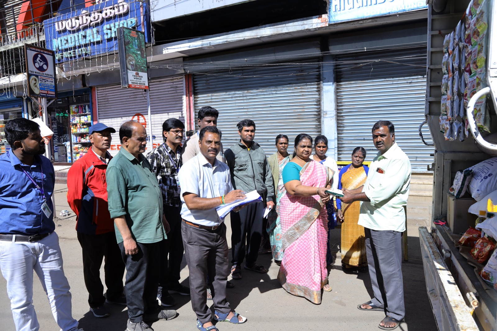 நீலகிரிமாவட்ட கூட்டுவார விழா.. கூட்டுறவு தயாரிப்பு பொருட்கள் விற்பனை மேளா..