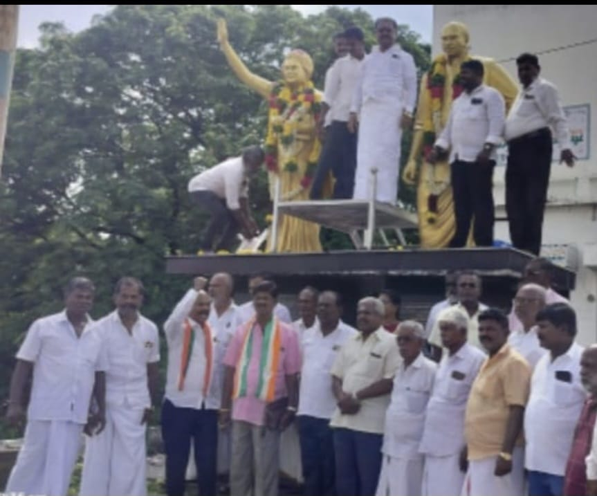 திருநெல்வேலியில், முன்னாள் பிரதமர் அன்னை இந்திரா காந்தியின்,108- வது பிறந்த தினவிழா!காங்கிரஸ் கட்சி சார்பாக நடைபெற்றது!