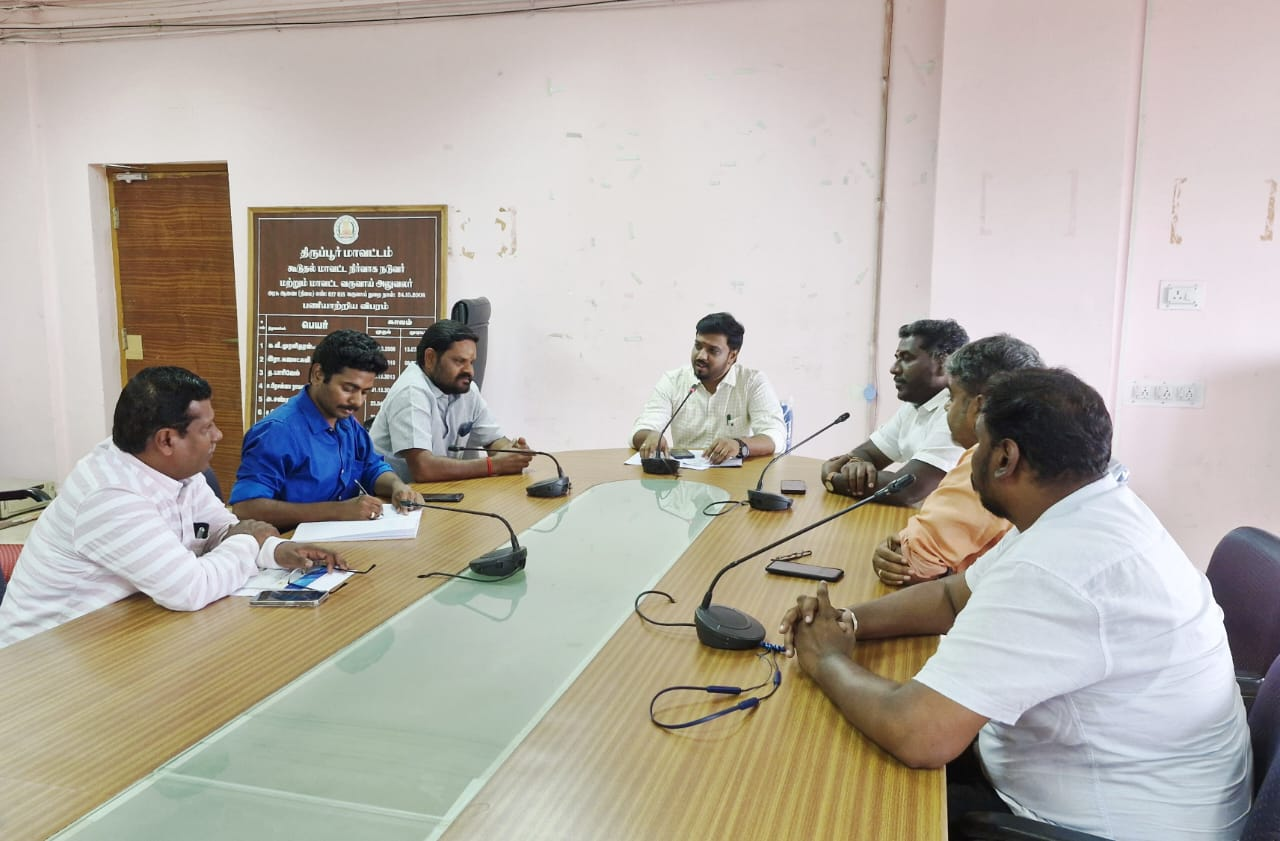 திருமூர்த்தி அணையில் படகு சவாரி.. மாவட்ட சுற்றுலாஅலுவலர் தலைமையில்ஆய்வு கூட்டம்....