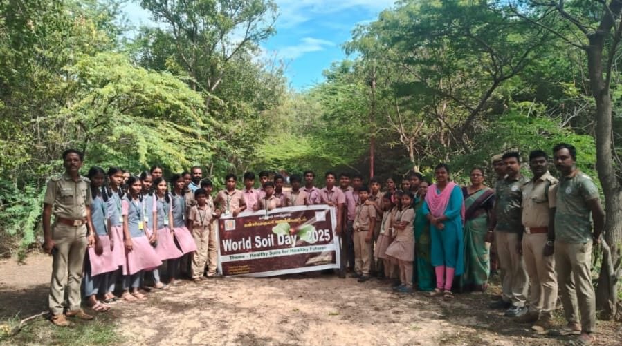 குமரி துவாரகாபதி கடற்கரையில் உலக மண் தின விழா.