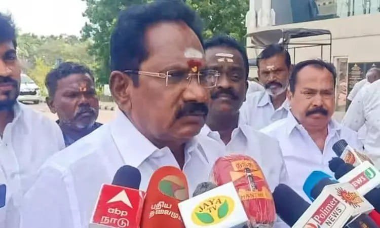 நாடகம் போடுறாரு ஓபிஎஸ்: ரூம் அரசியல் பண்றாரு நடிகர் விஜய்; ஒரே மைக்கில் 2 பேரையும் பொளந்த செல்லூர் ராஜூ