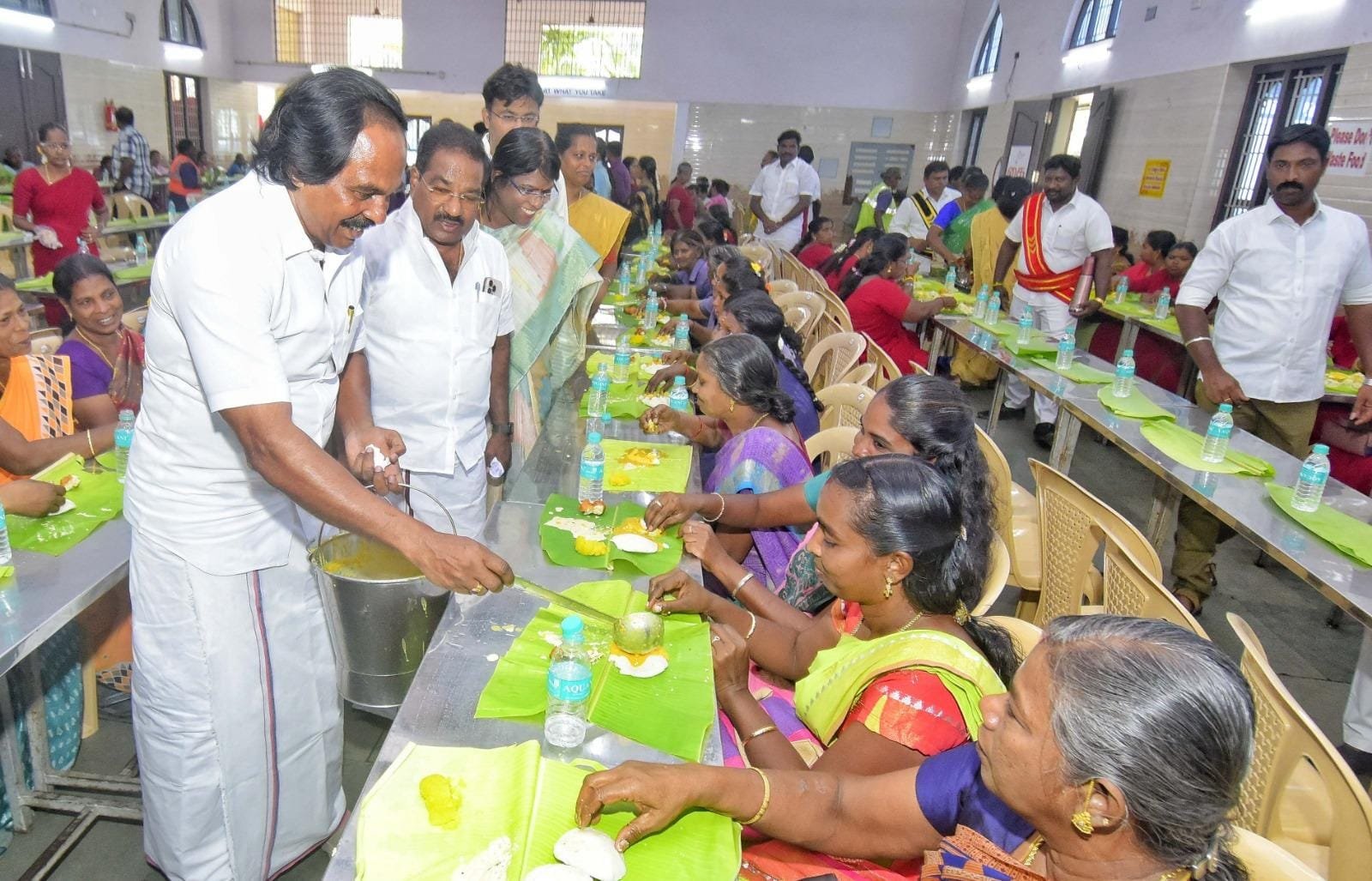 தூய்மை பணியாளர்களுக்கு 3 வேளை இலவச உணவு திட்டம் விரிவாக்கம் — நாகர்கோவிலில் அமைச்சர் மனோ தங்கராஜ் வழங்கல்