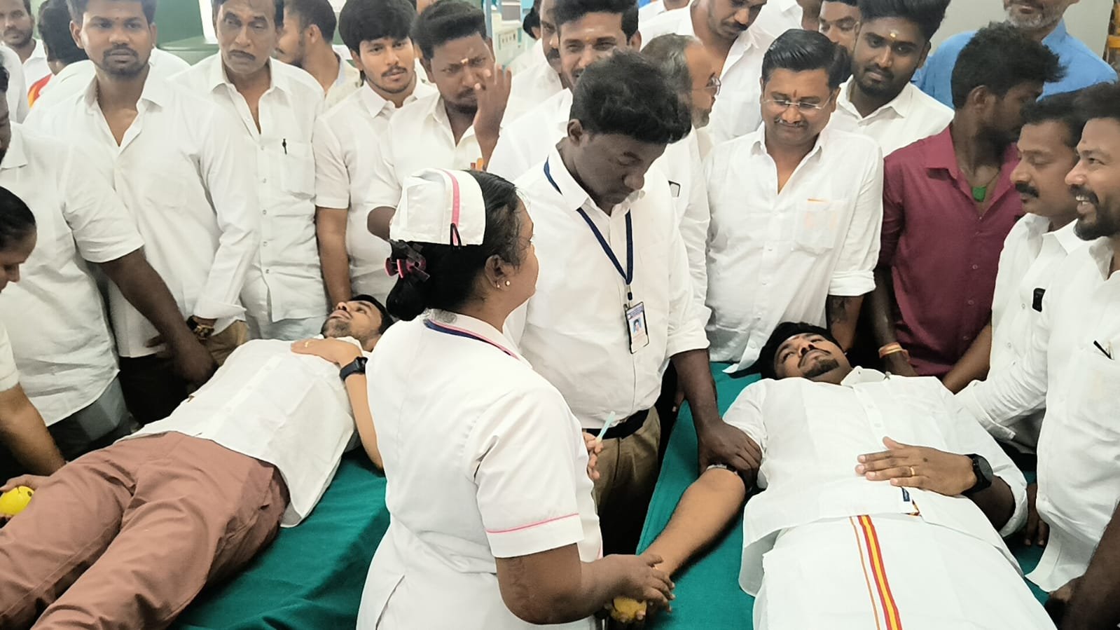 தமிழக வெற்றிக்கழக தலைவர் ஜோசப் விஜய் பிறந்தநாளை முன்னிட்டு ரத்ததானம்…