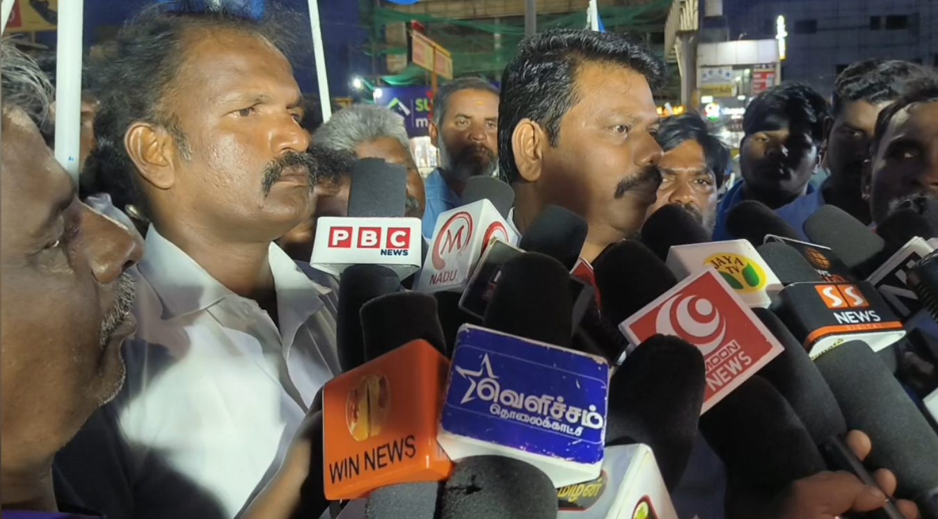 பழனியில் தமிழ்ப் புலிகள் கட்சியின் சார்பில் த.வெ.க அரசுக்கு எதிராக கண்டன ஆர்ப்பாட்டம் நடைபெற்றது…