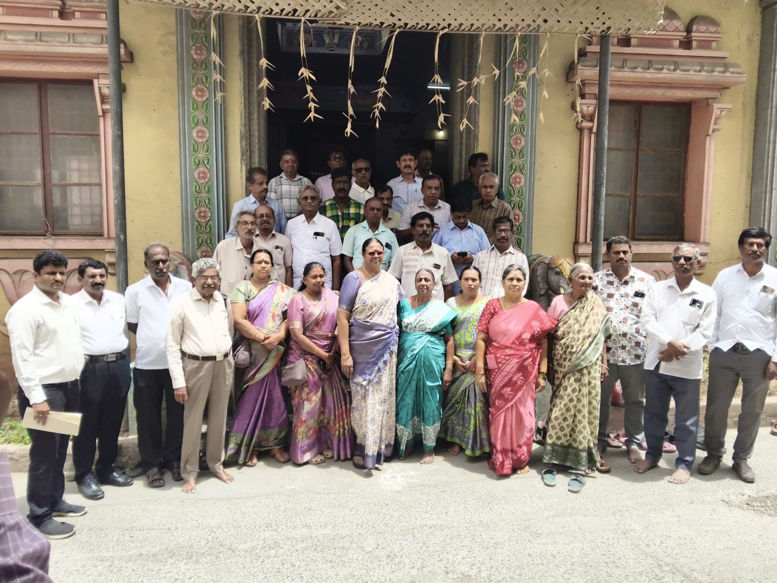 300 ஆண்டுகள் பழமையான கோதண்டராமசாமி கோவில் மீட்பு! நீதிமன்ற உத்தரவுப்படி புதிய கமிட்டியிடம் சாவி ஒப்படைப்பு.!