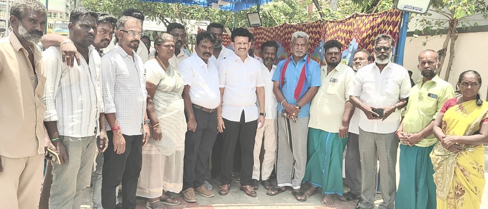 பழனி மாவட்ட அரசு மருத்துவமனையில் தூய்மை பணி ஒப்பந்தம் செய்துள்ள ஸ்மித் நிறுவன உரிமையை ரத்து செய்ய வேண்டும் இல்லை என்றால் மருத்துவமனையை முற்றுகையிட்டு போராட்டம் நடைபெறும் விசிக அதிரடி அறிவிப்பு...